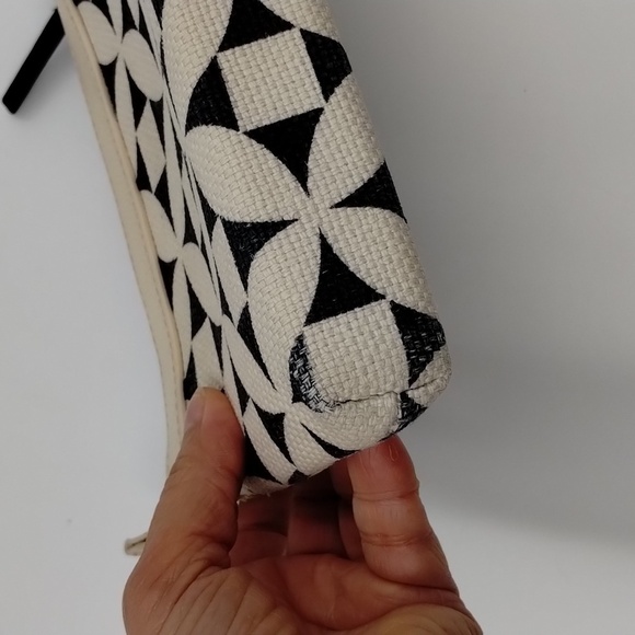 Spartina 449 Navy and Ivory Cream Printed Mini Bag - Picture 3 of 16